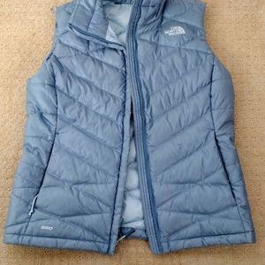 North Face vest Size Tag missing measurements listed Baby Blue Color